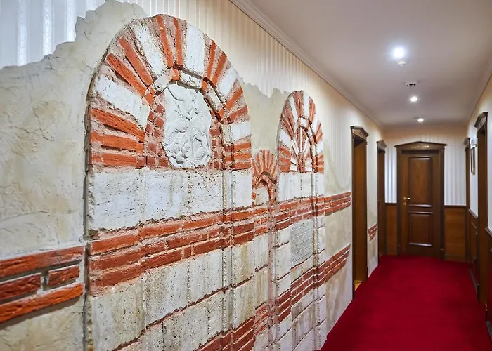 Saint John Baptist 4*