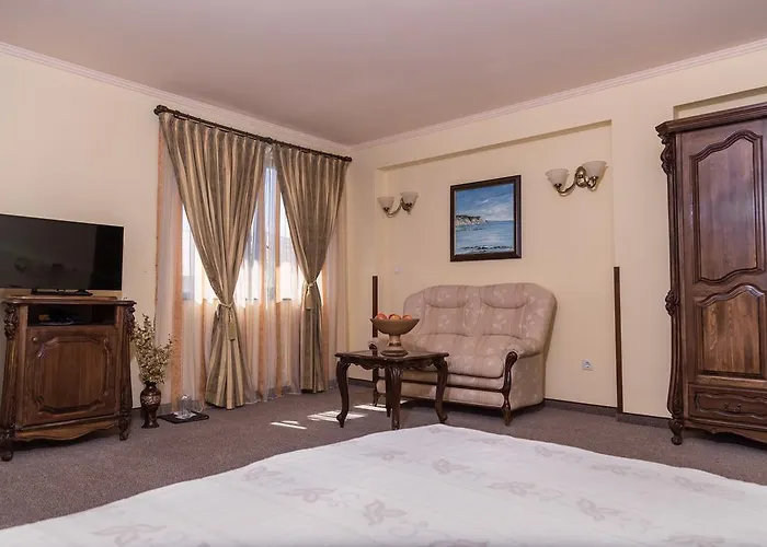 Хотел Saint John Baptist