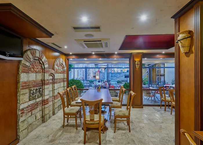 Saint John Baptist 4*