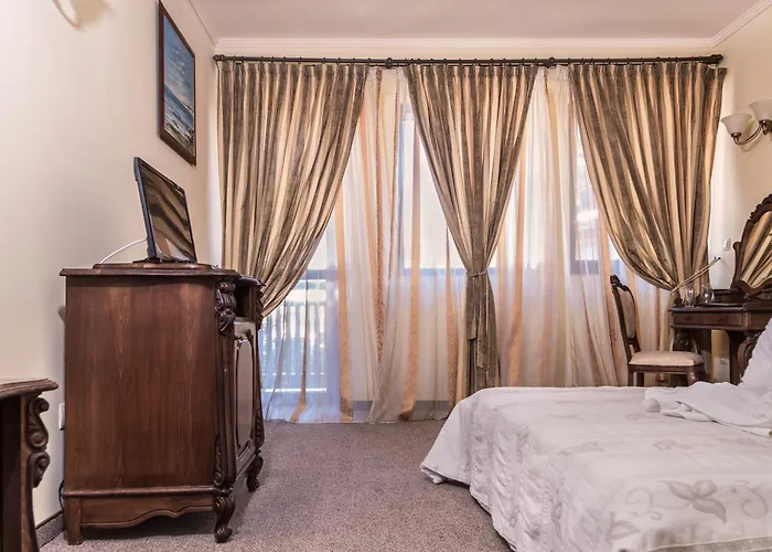 Saint John Baptist Хотел 4*